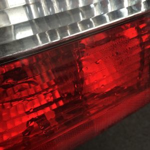 I trapped moisture in the light unit